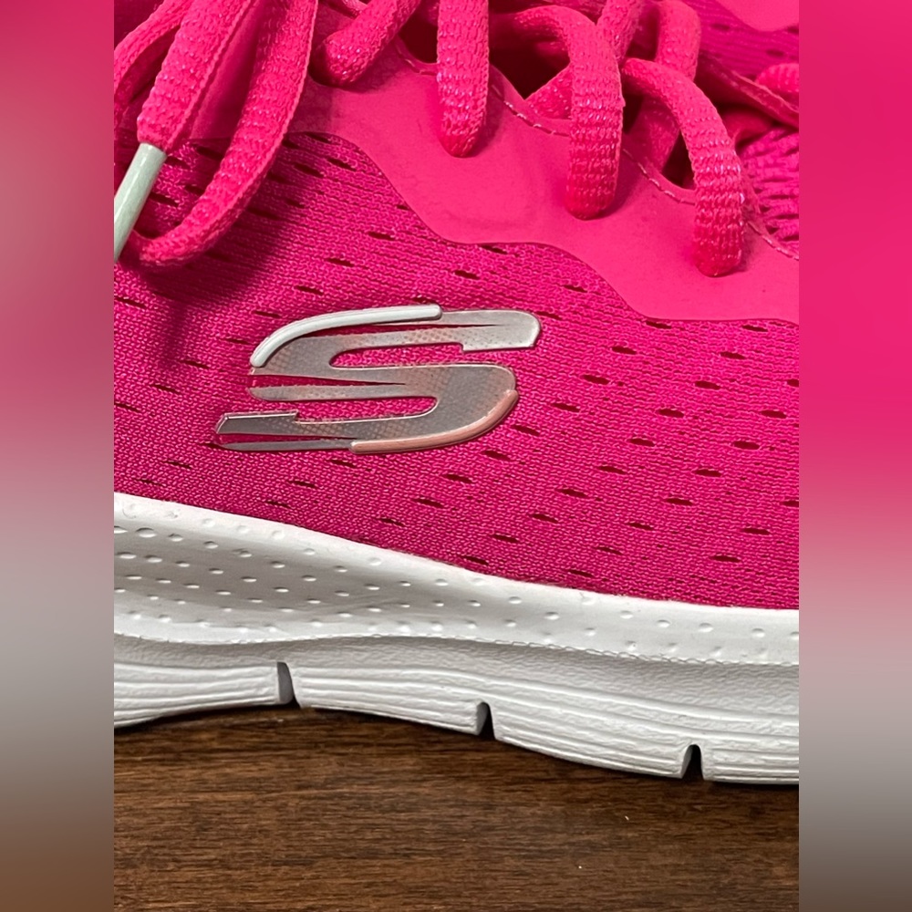 Sketchers Hot Pink Infinity Cool Arch Fit Sneaker Size 6.5 - Picture 5 of 11